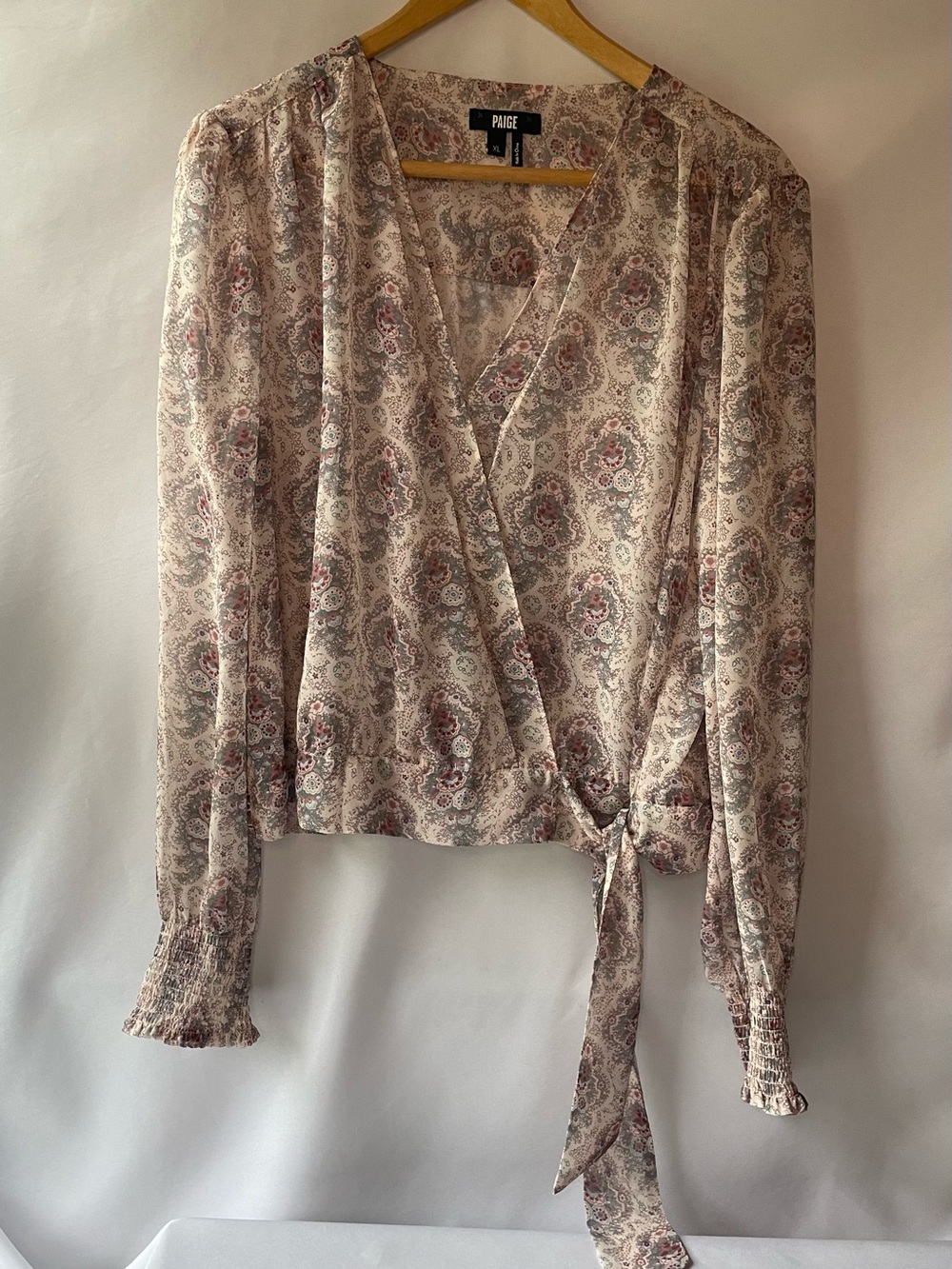 PAIGE Cream Paisley Wrap Top with Tie-Waist Side Buttons - Sz XL